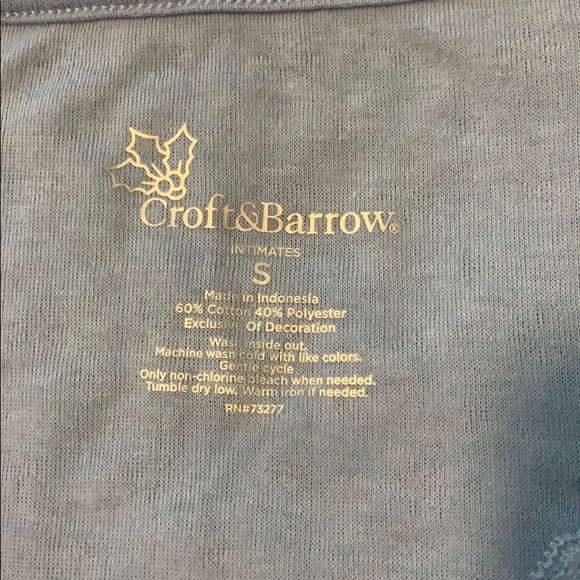 Croft and Barrow Pajama Top - Picture 2 of 3